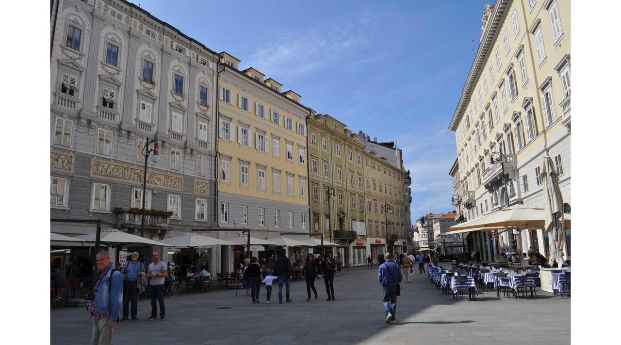 Unica Nel Cuore Storico Di Trieste Exterior photo